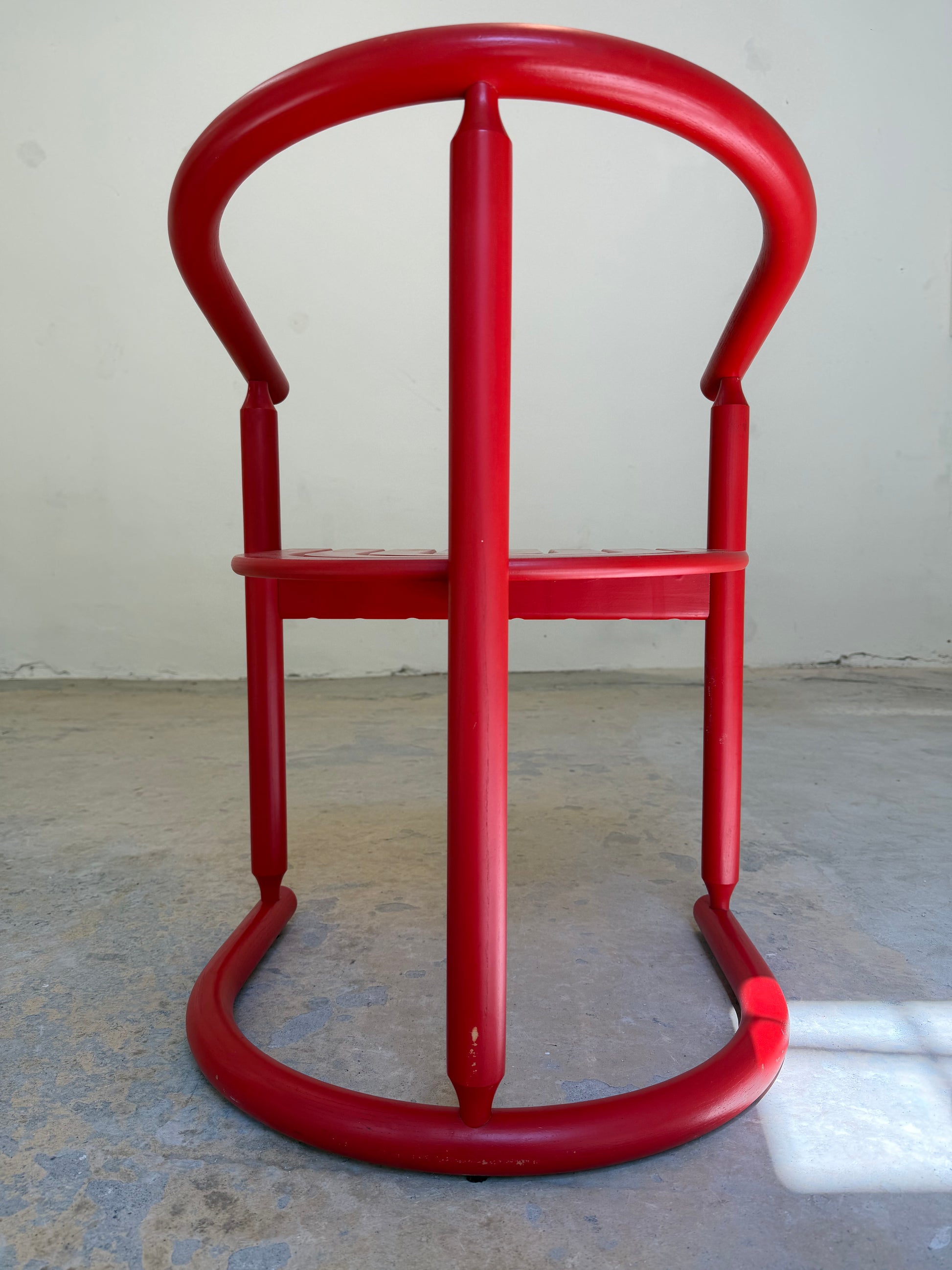 Armlehnstuhl rot von Allmilmö
