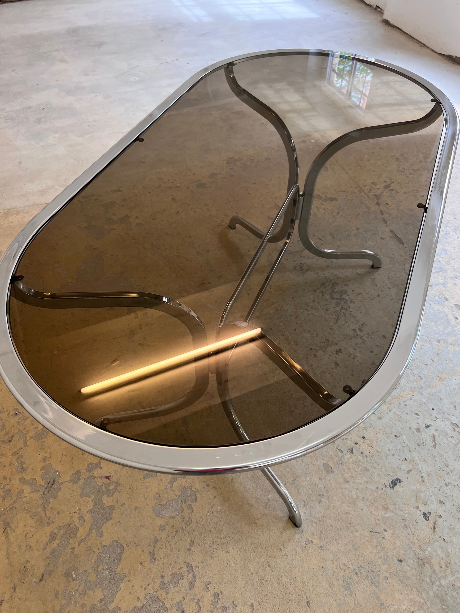 Ovaler Esstisch Chrom & Rauchglas von Gastone Rinaldi für Rima