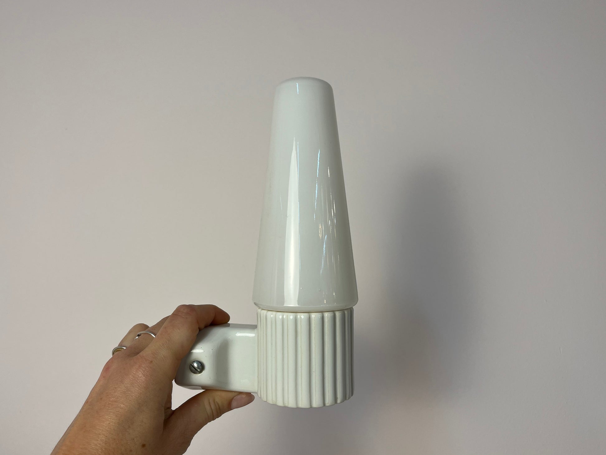 Wandlampe Modell 6020 weiß von Sigvard Bernadotte für Ifö