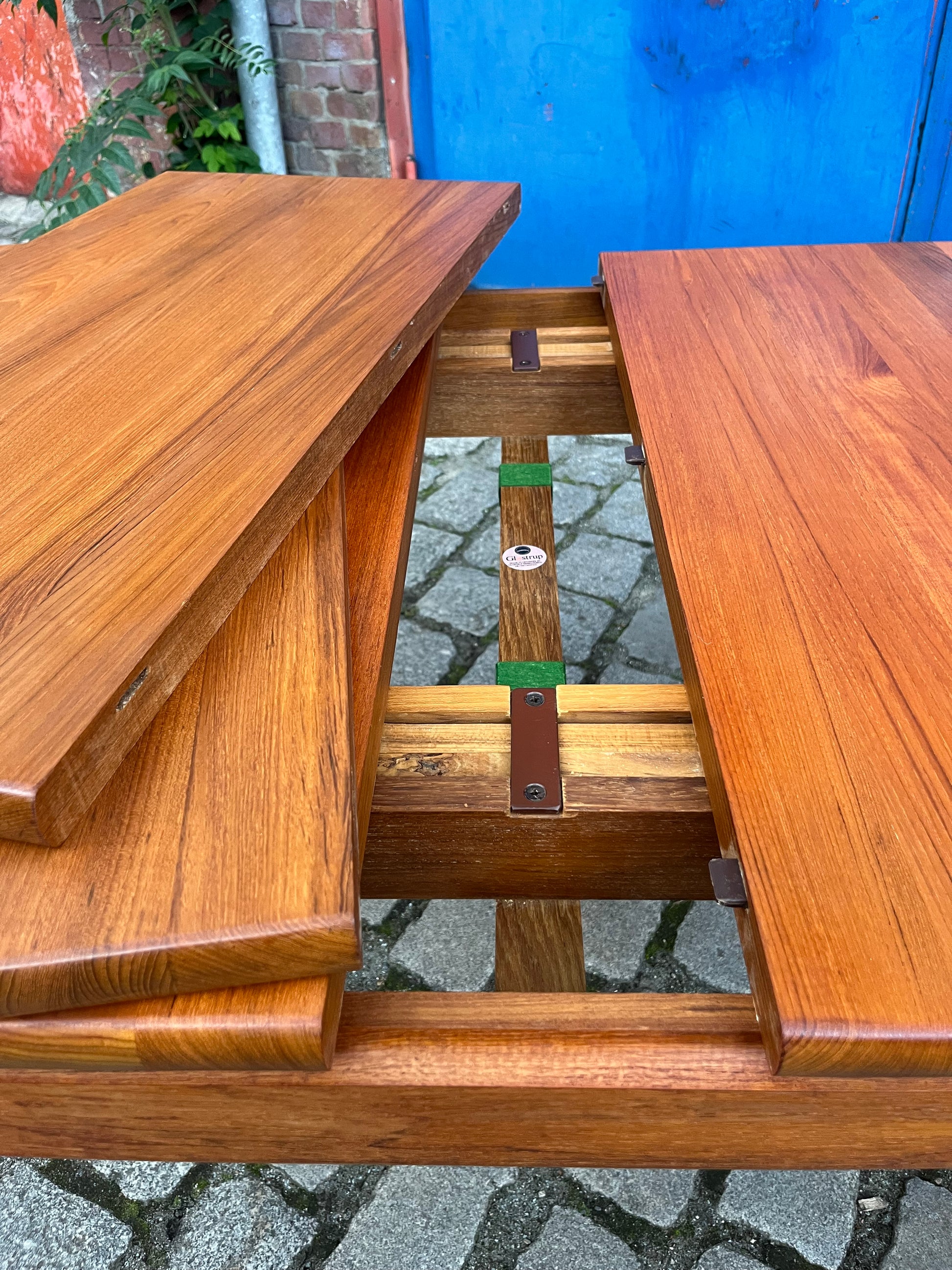 Esstisch Teak ausziehbar von Glostrup Vollholz