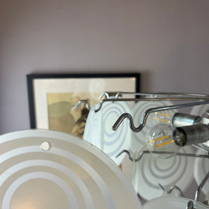 Kronleuchter weiß silber mit Glasscheiben