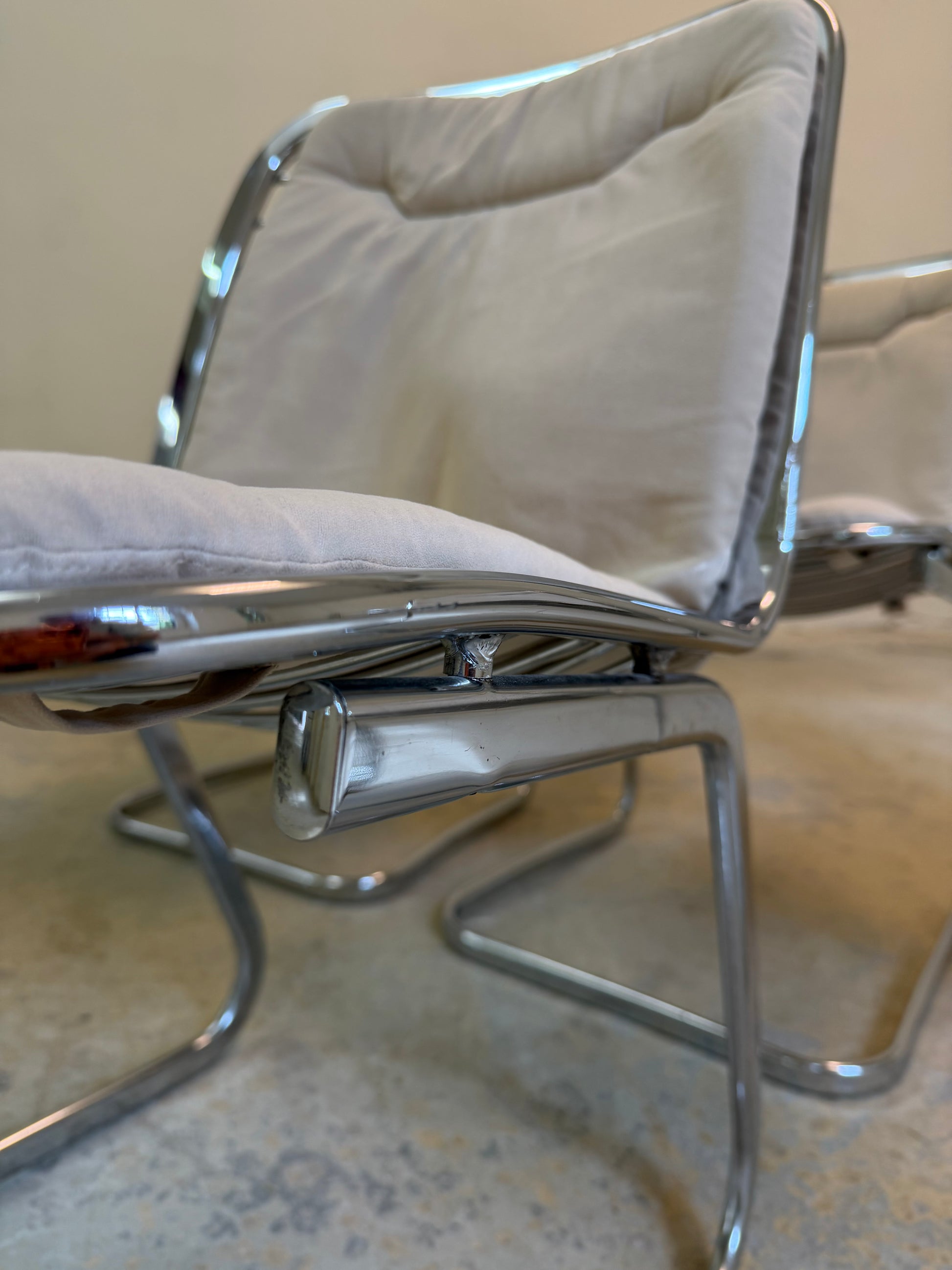 Set: 4x Freischwinger Chrom mit Sitzpolster creme von Gastone Rinaldi für Rima