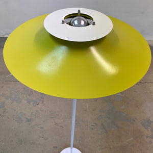 Stehlampe Typ 854 neu lackiert von Horn