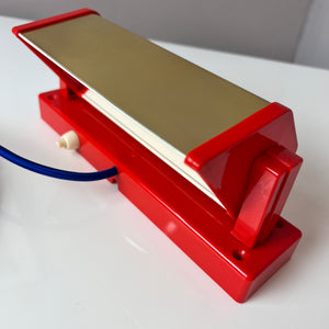 Wandleuchte rot gold von Lyfa Dänemark