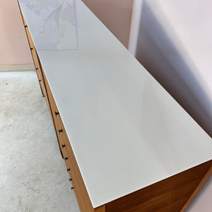 Hans Eichenberger Doppelkommode mit weißem Glas, Schweiz