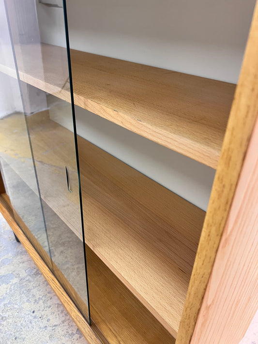 Vitrine Typ 430 Esche von Joachim Nebelung für Hellerau