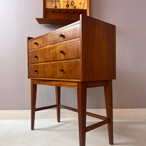 Set: Kommode mit Spiegel Teak