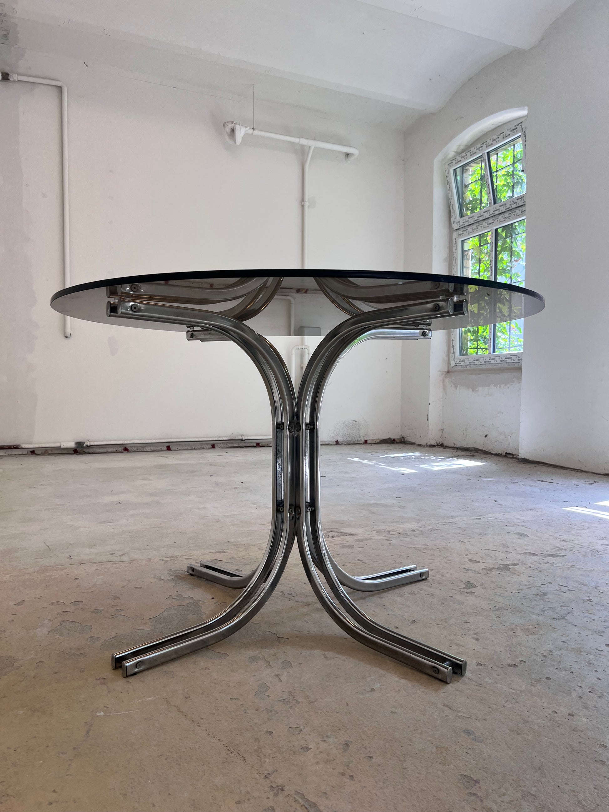 Runder Esstisch Rauchglas & Chrom