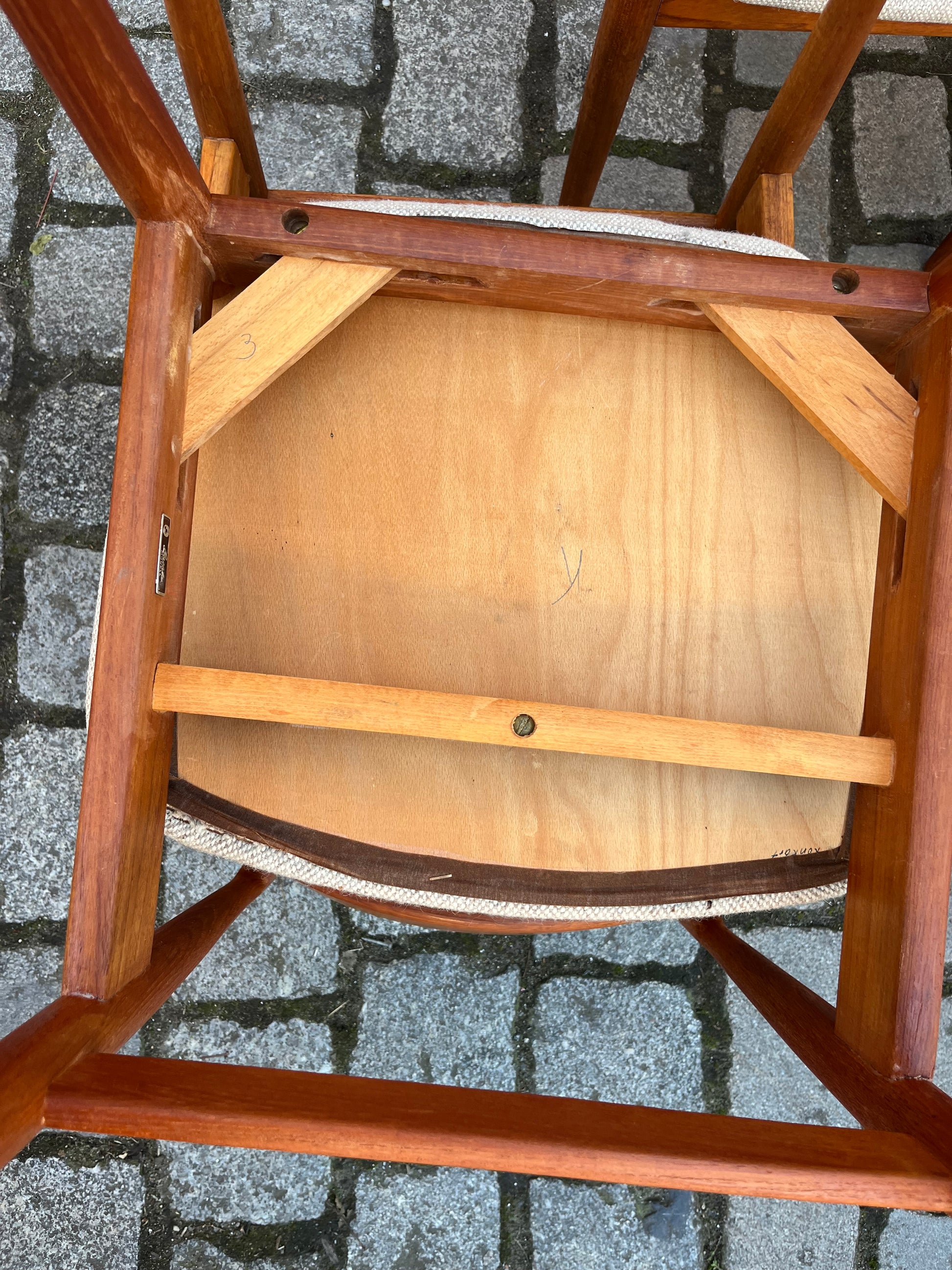 Set: 6x Polsterstuhl beige Teak von Casala