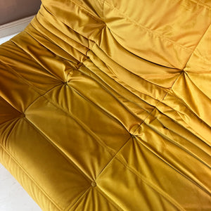 Dreisitzer Sofa 
