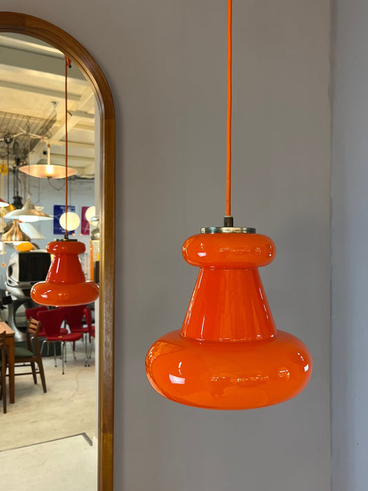 Hängelampe Modell 550 orange Glas von HEMI
