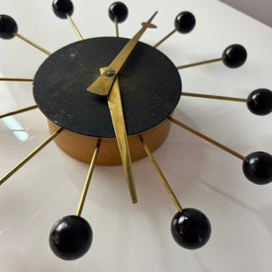 Wanduhr Holz Messing im Stil von George Nelson