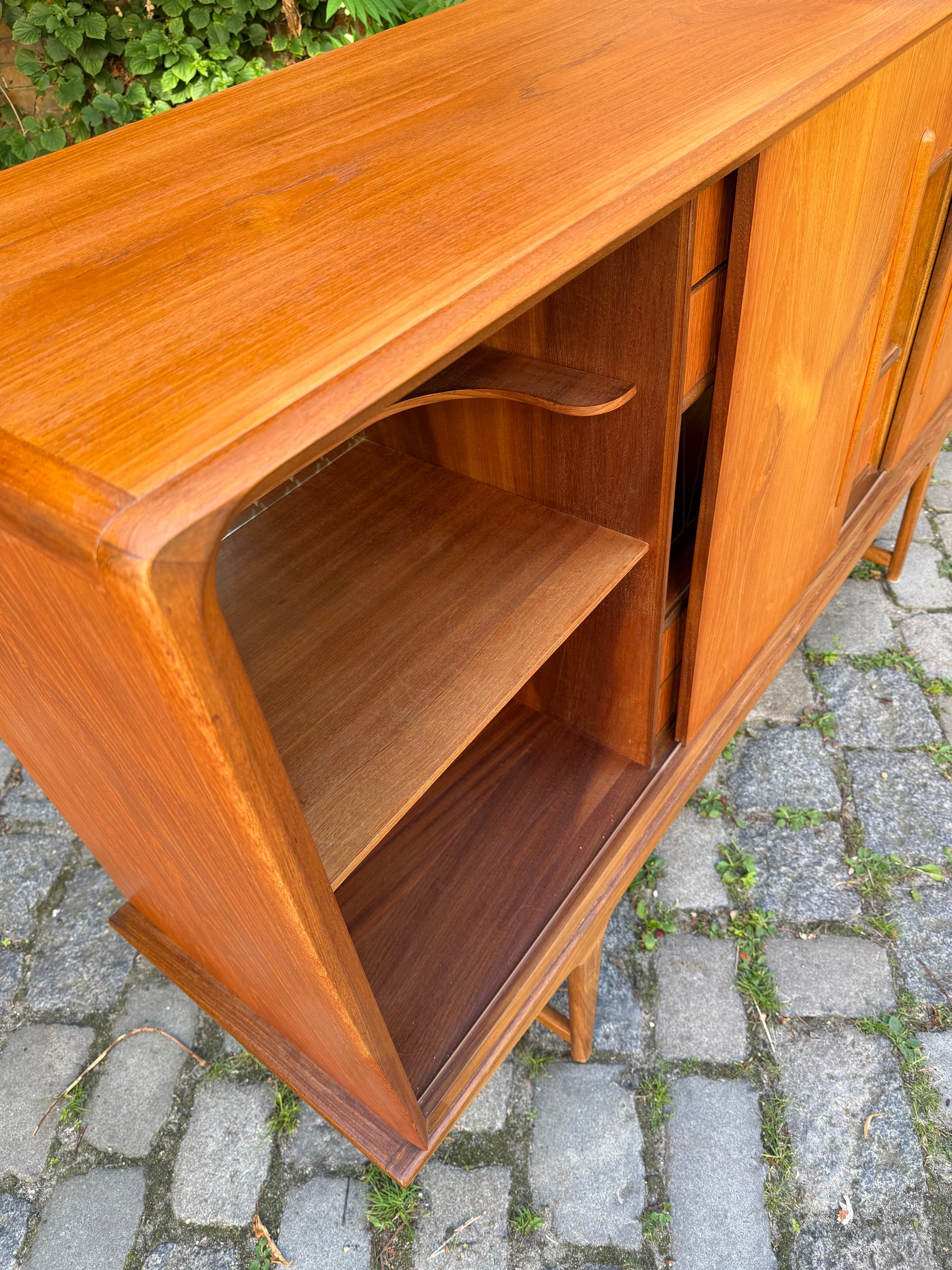 Highboard Teak mit Vitrine & Minibar aus Dänemark
