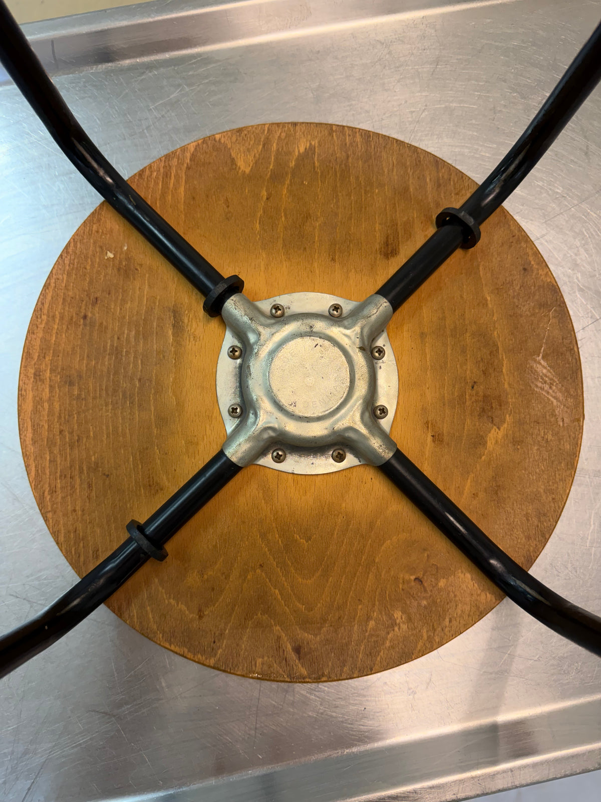 Dot Hocker schwarz Teak von Arne Jacobsen für Fritz Hansen