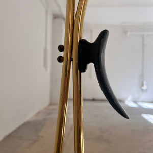 Stehlampe mit zwei Schwanenhalsarmen Messing