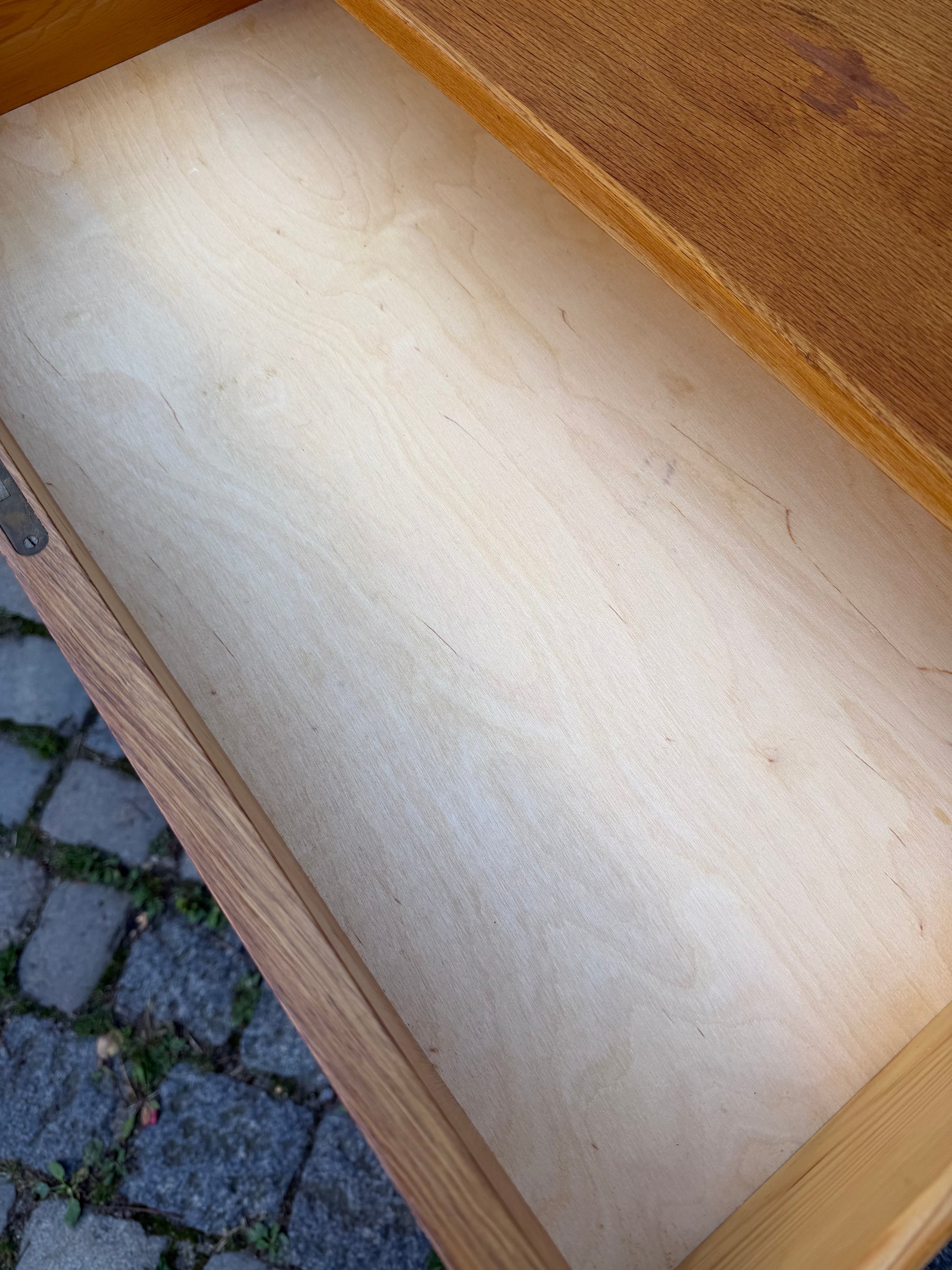 Kommode Eiche mit Schloss aus Dänemark