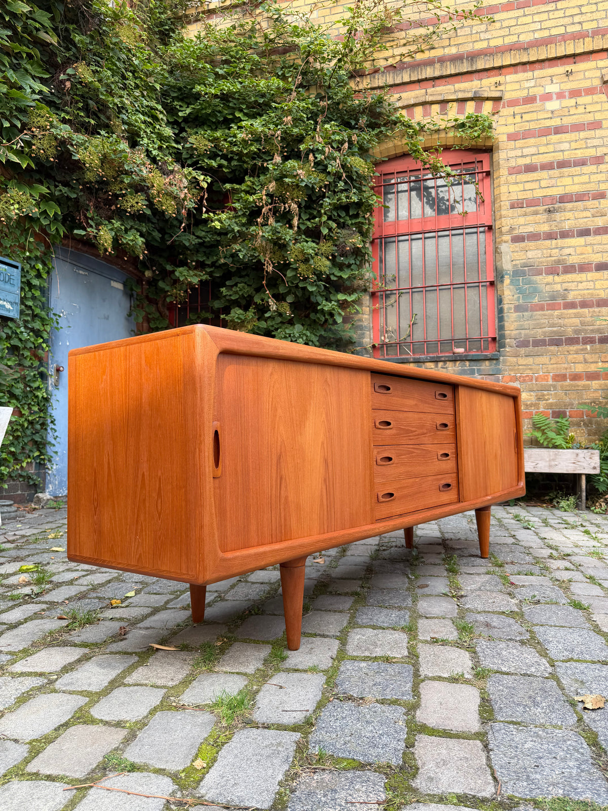 Sideboard Teak von H.P. Hansen