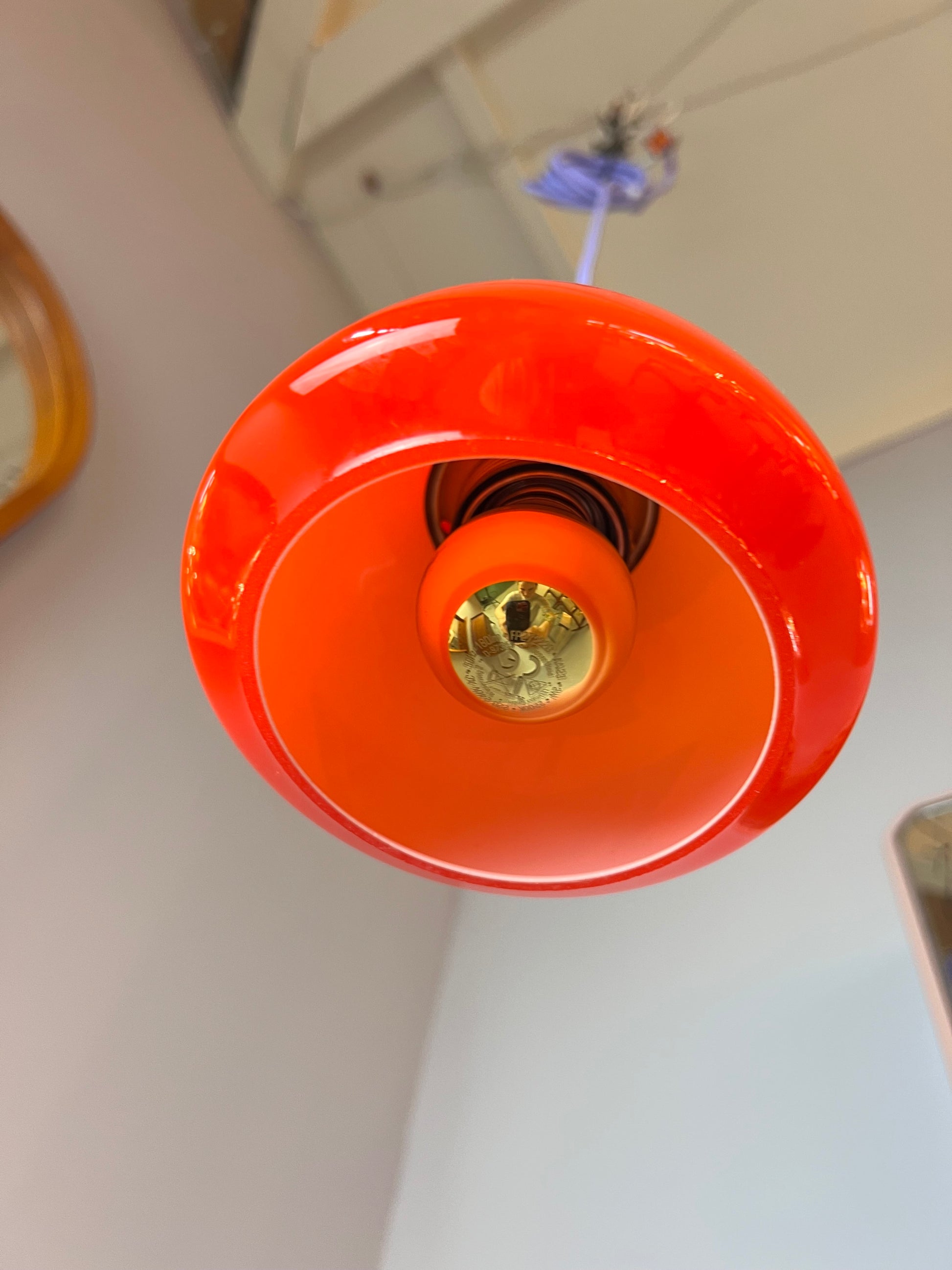 Hängelampe orange von Holmegaard