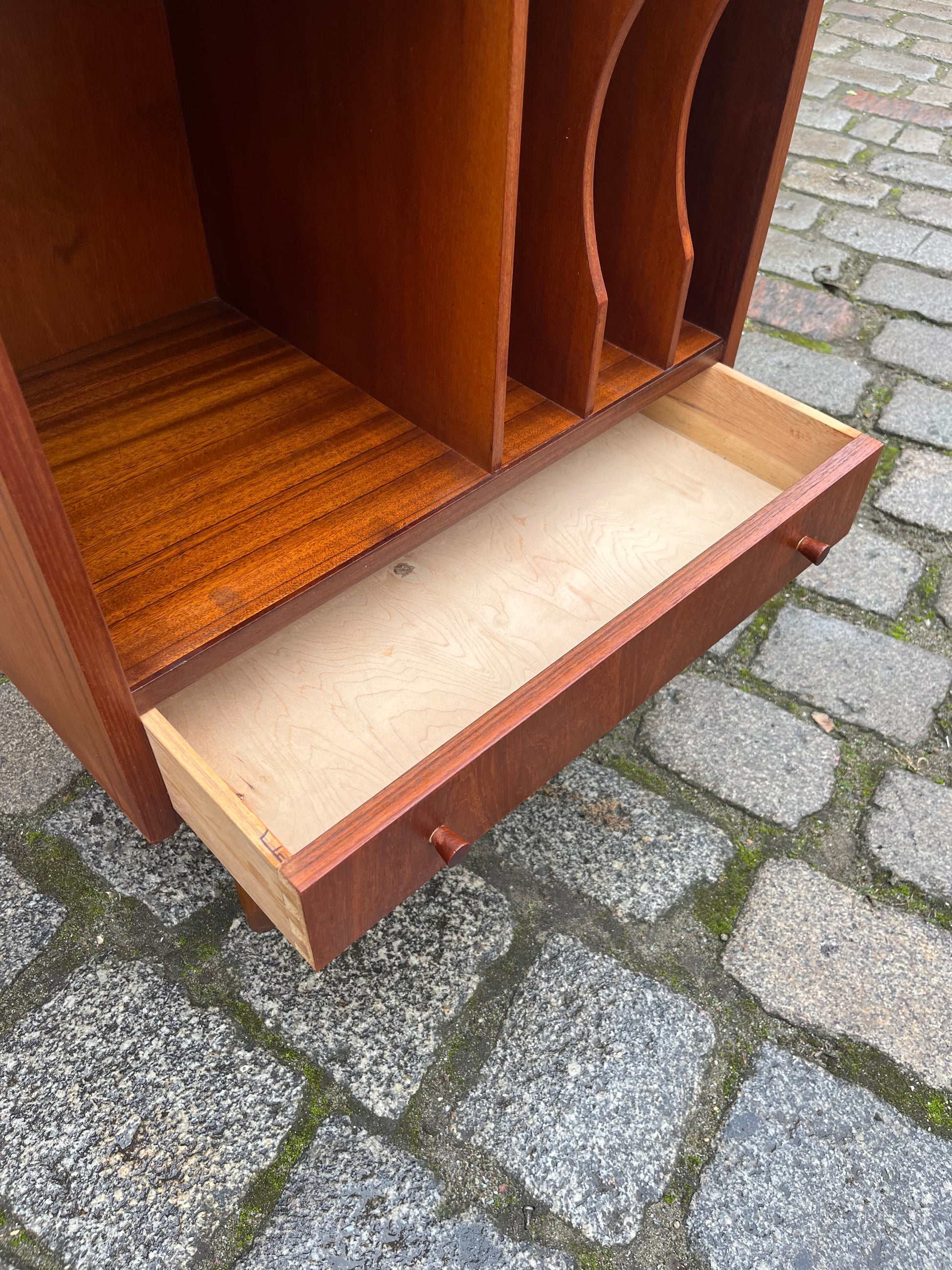 Schalplatten Regal Teak mit Schublade