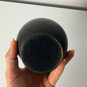 Kugelaschenbecher schwarz Chrom von Quist