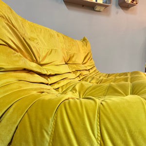 Dreisitzer Sofa 
