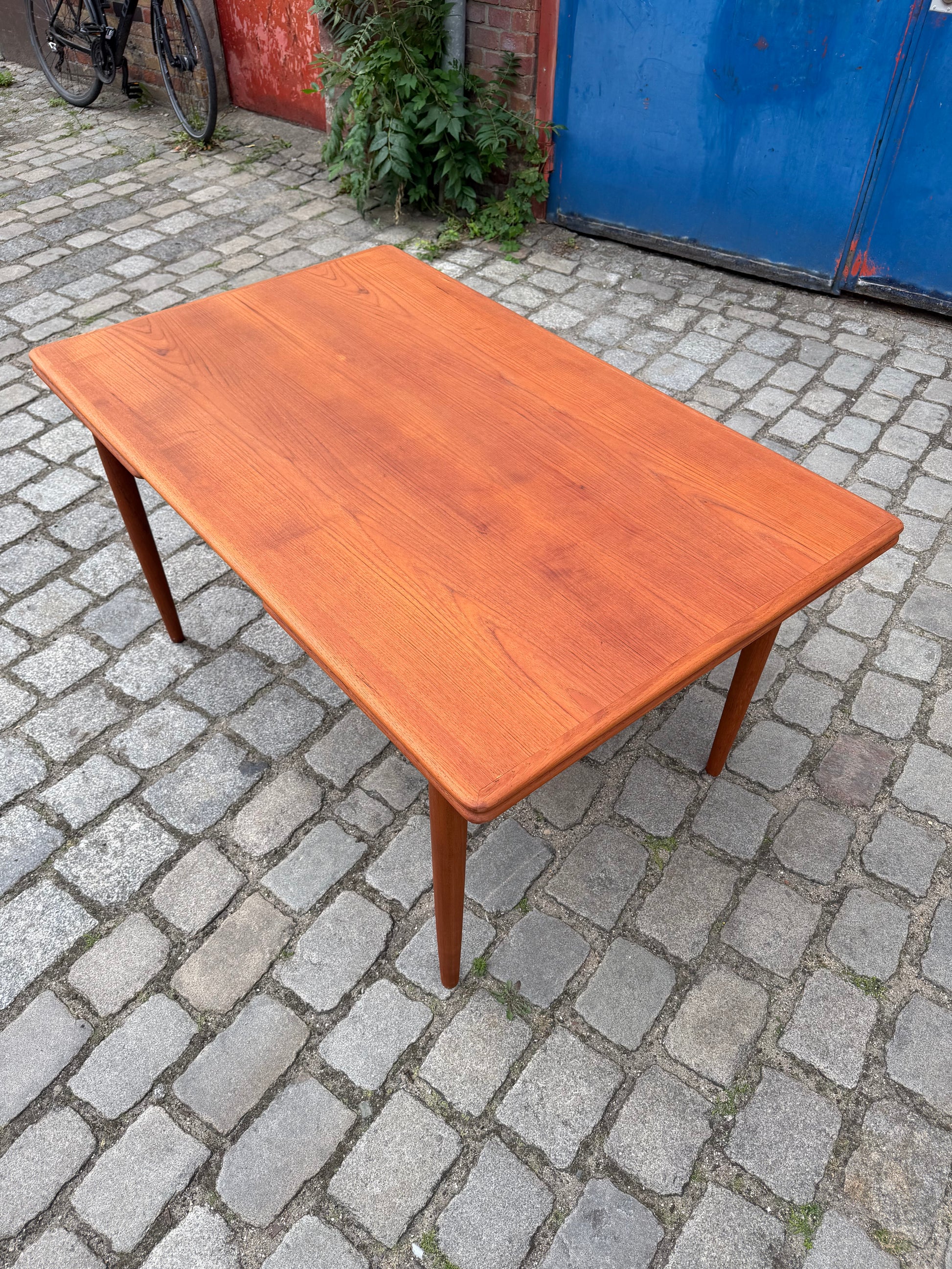 Ausziehbarer Esstisch Teak aus Dänemark