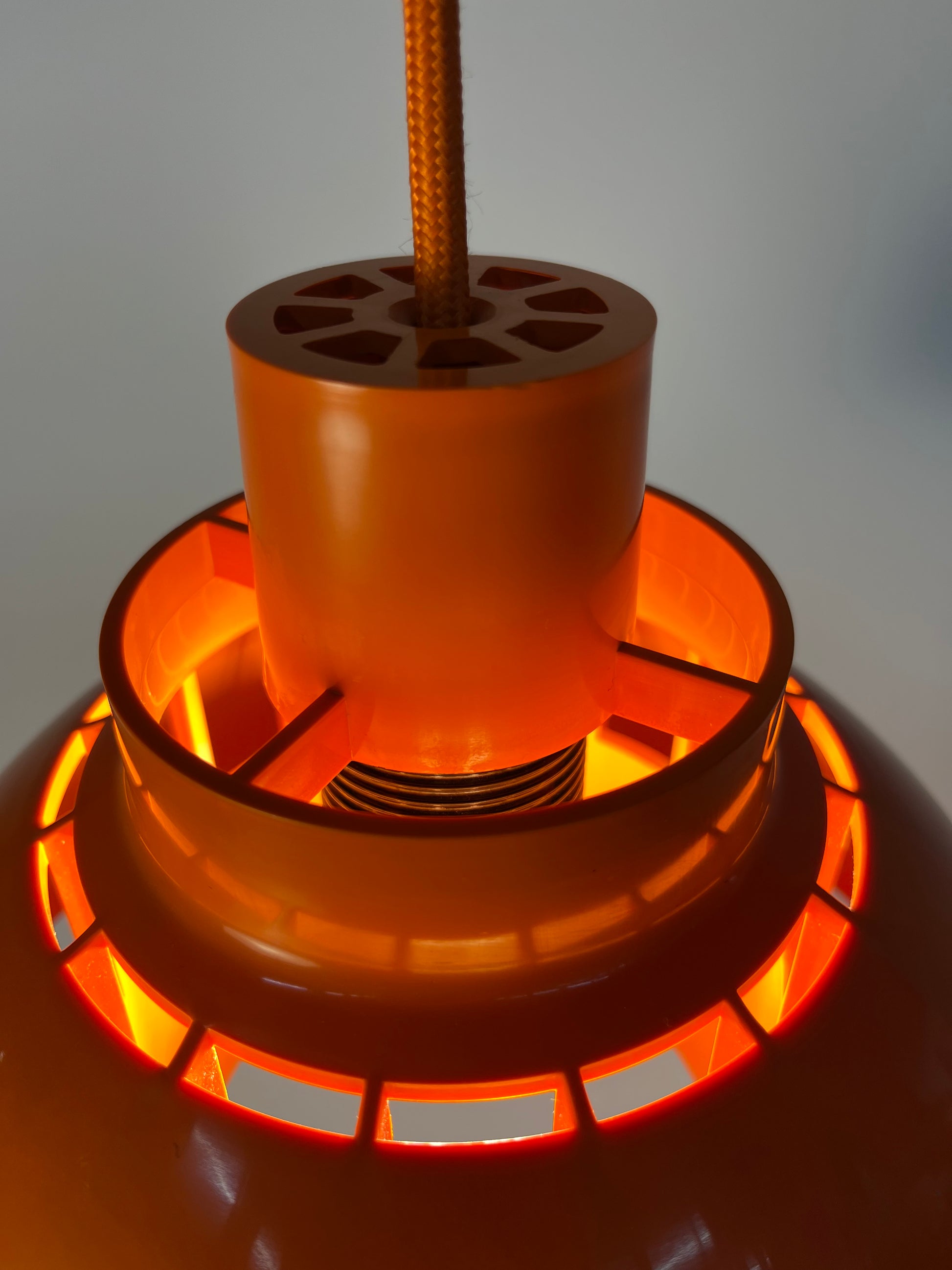 Hängelampen Minisol orange von K. Kewo für Nordisk Solar