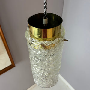 Hängelampe Eisglas Messing von J.T. Kalmar für Kalmar Franken KG