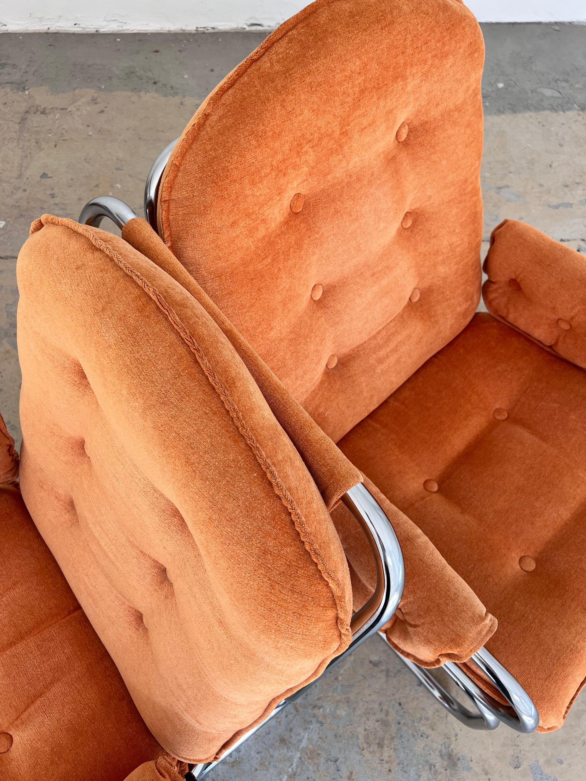 Sessel Halina orange Chrom von Hellerau
