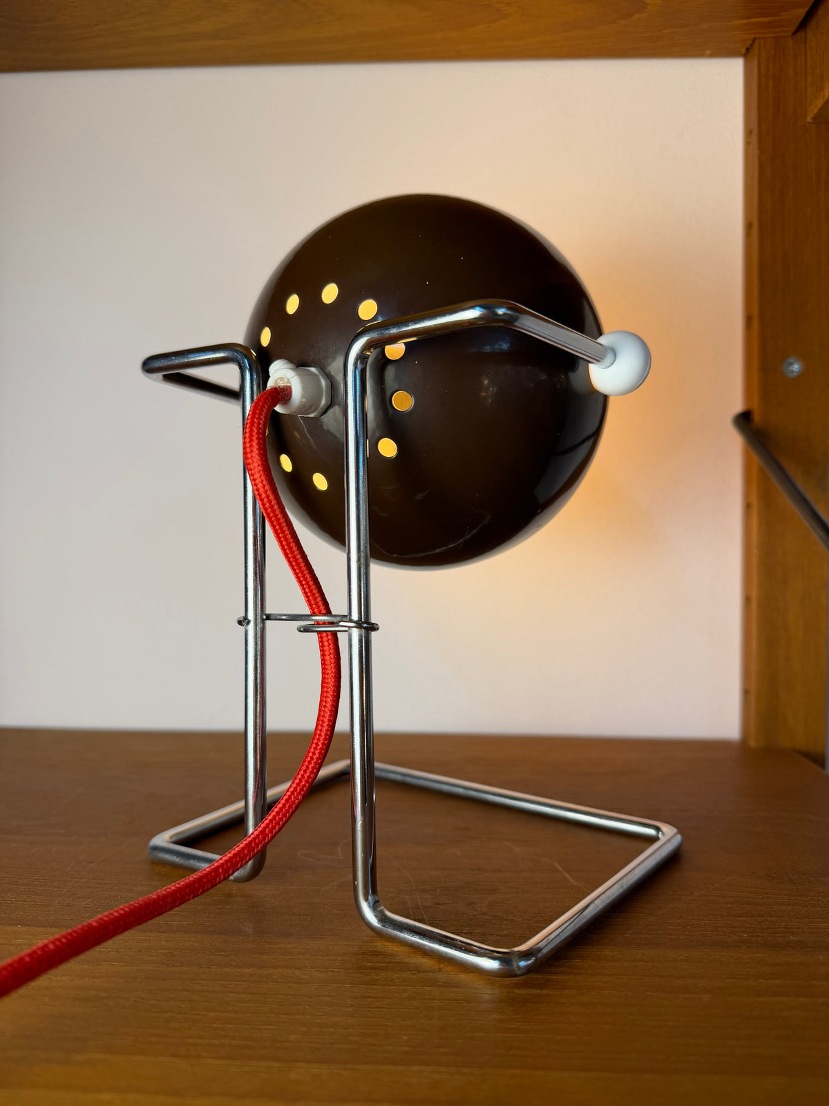 Kugel Tischlampe braun silber aus Dänemark