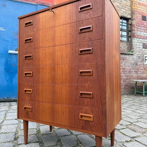 Kommode Teak mit Schloss aus Dänemark