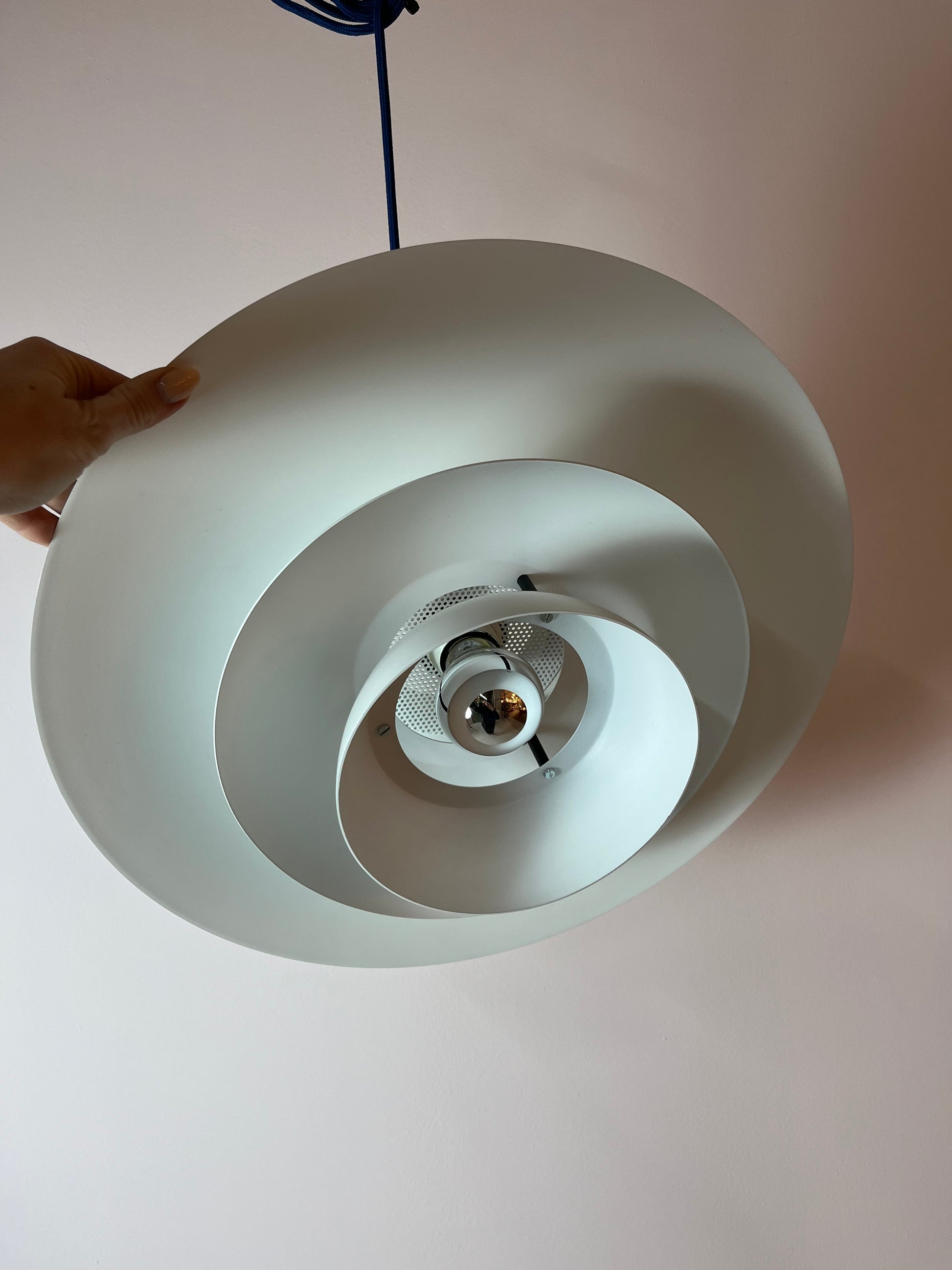 Lamellenlampe weiß aus Dänemark