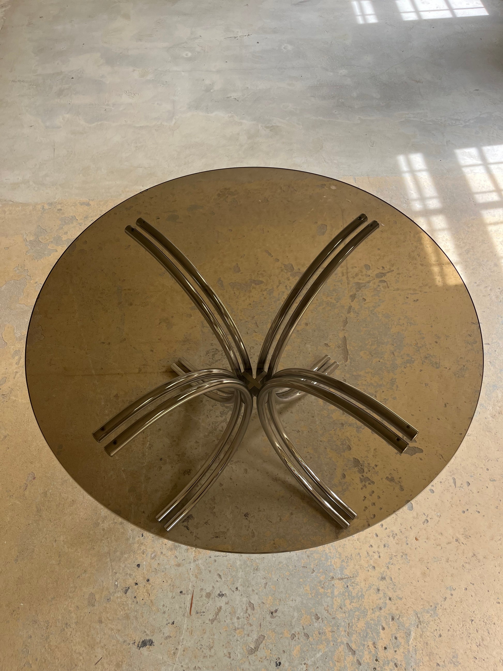 Runder Esstisch Rauchglas Chrom