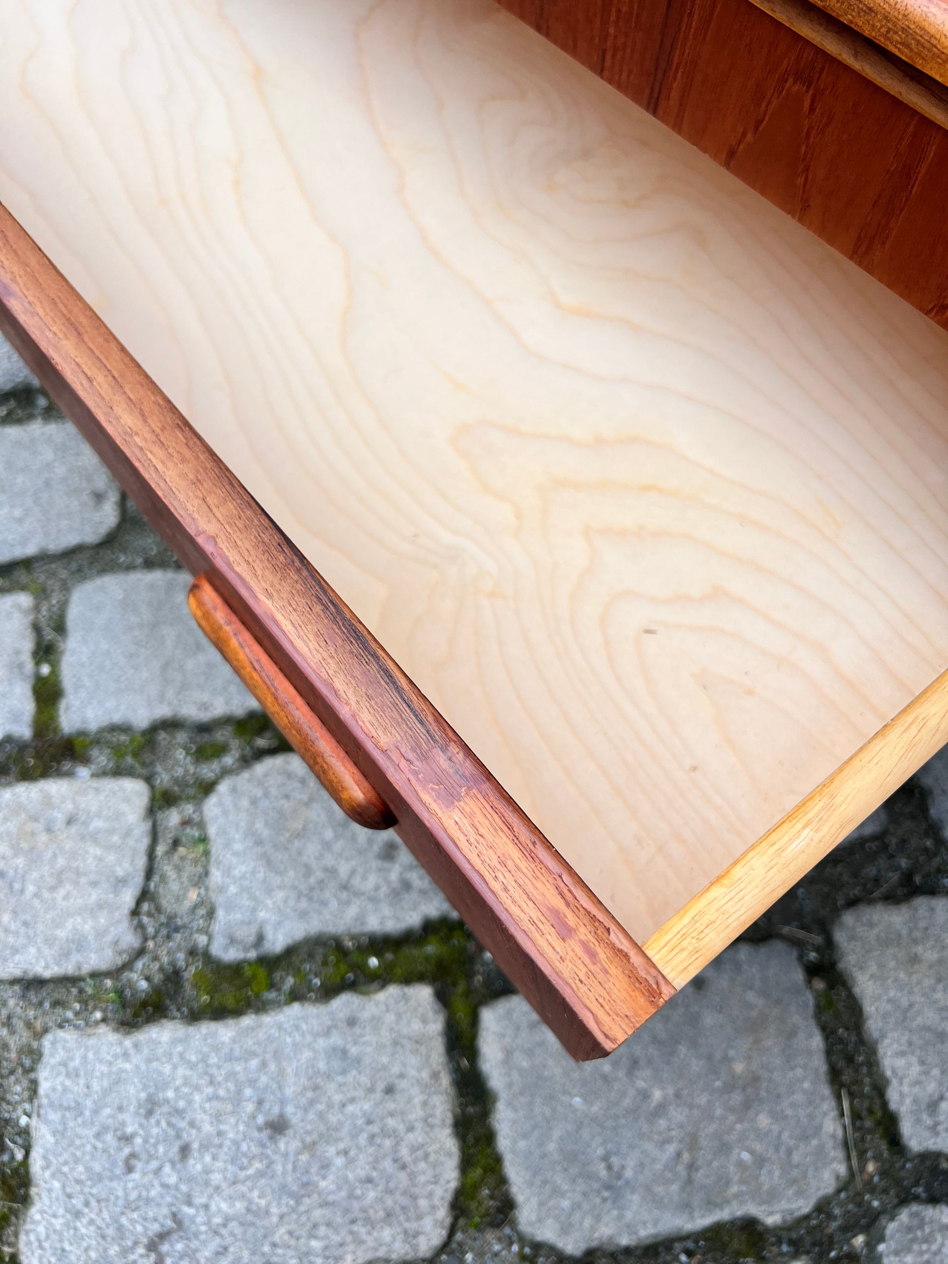 Kommode Teak mit Schloss aus Dänemark