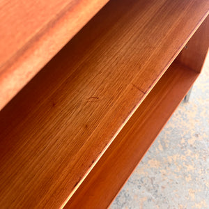 Regal Teak mit neuen Chromfüßen von Søborg Møbelfabrik