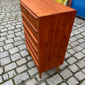 Kommode Teak mit Schloss & durchgängigen Griffen