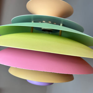 Lamellenlampe neu lackiert pastell aus Dänemark