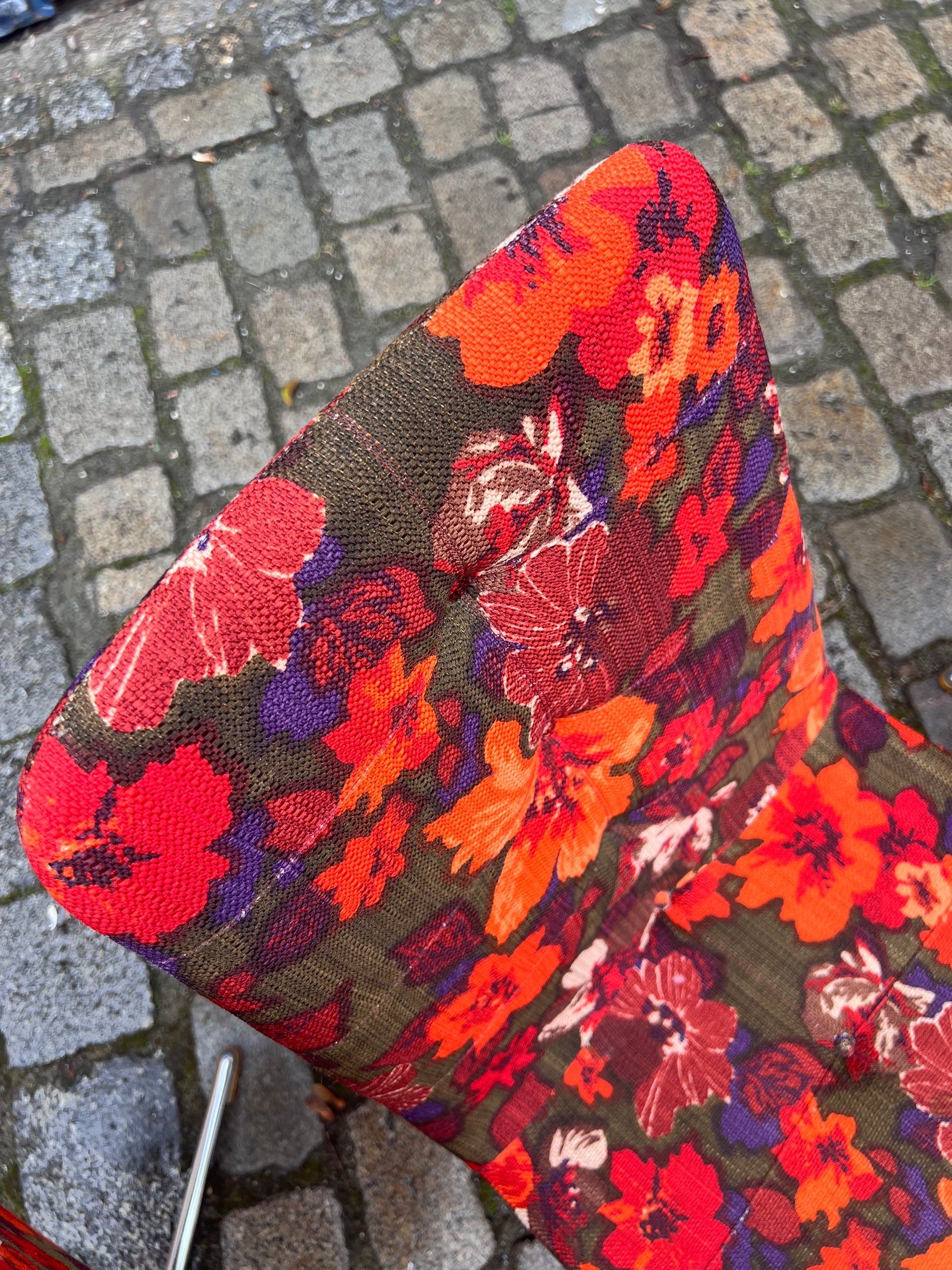 Set: 4x Drehstuhl rot floral von EKA Wohnmöbel