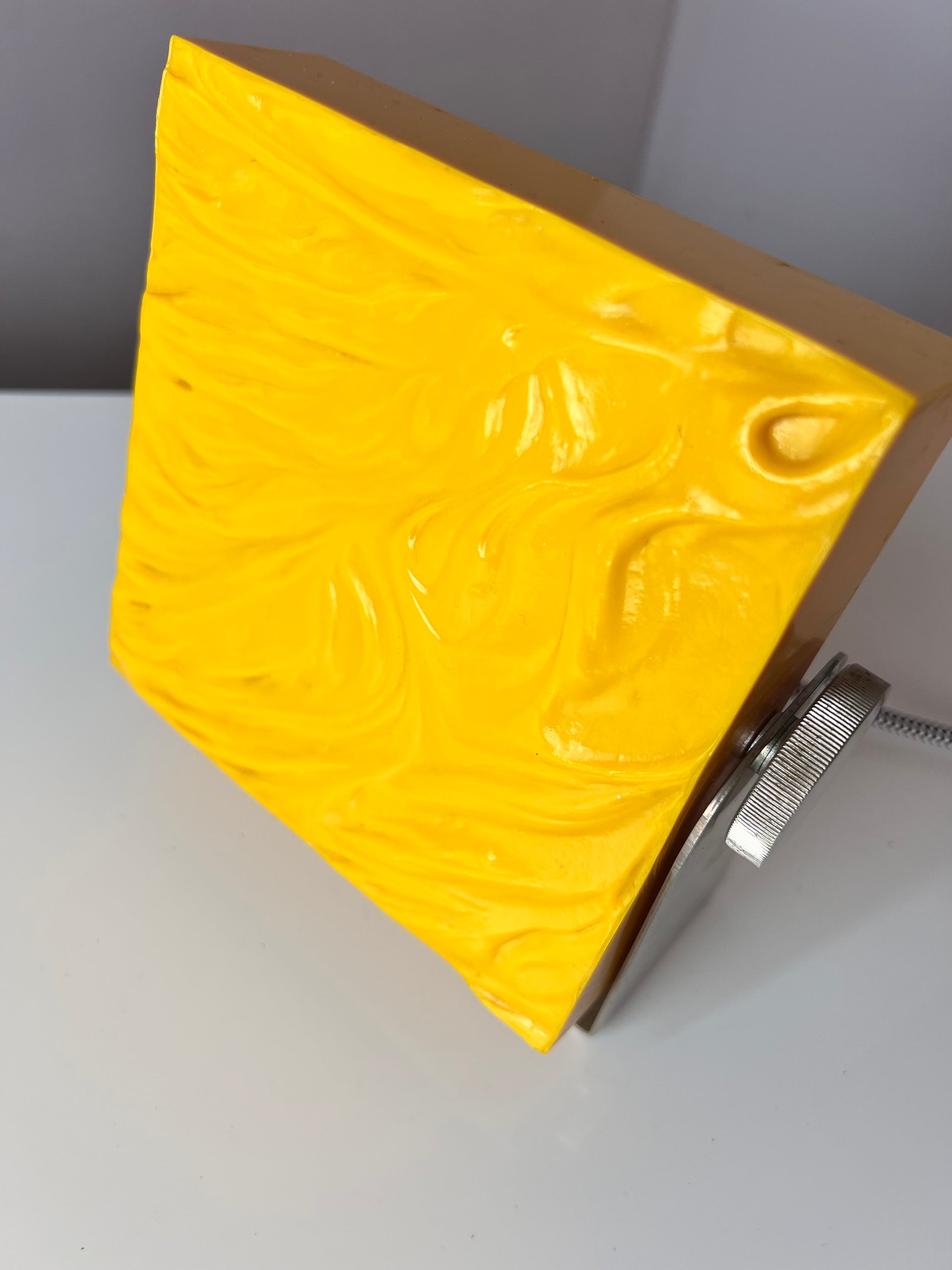 Tischlampe gelb von Uwe Mersch