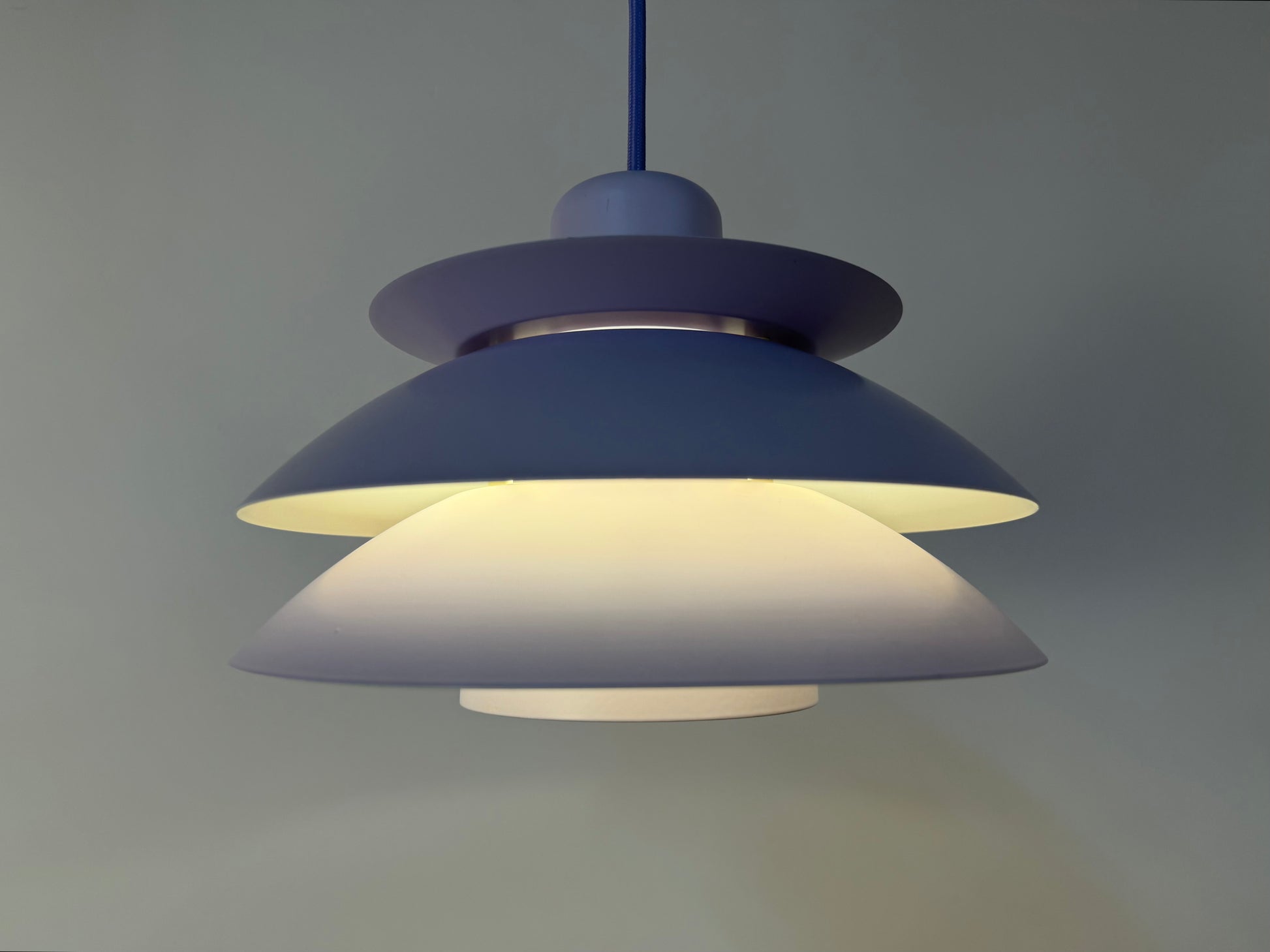 Lamellenlampe Typ 776 flieder von Horn