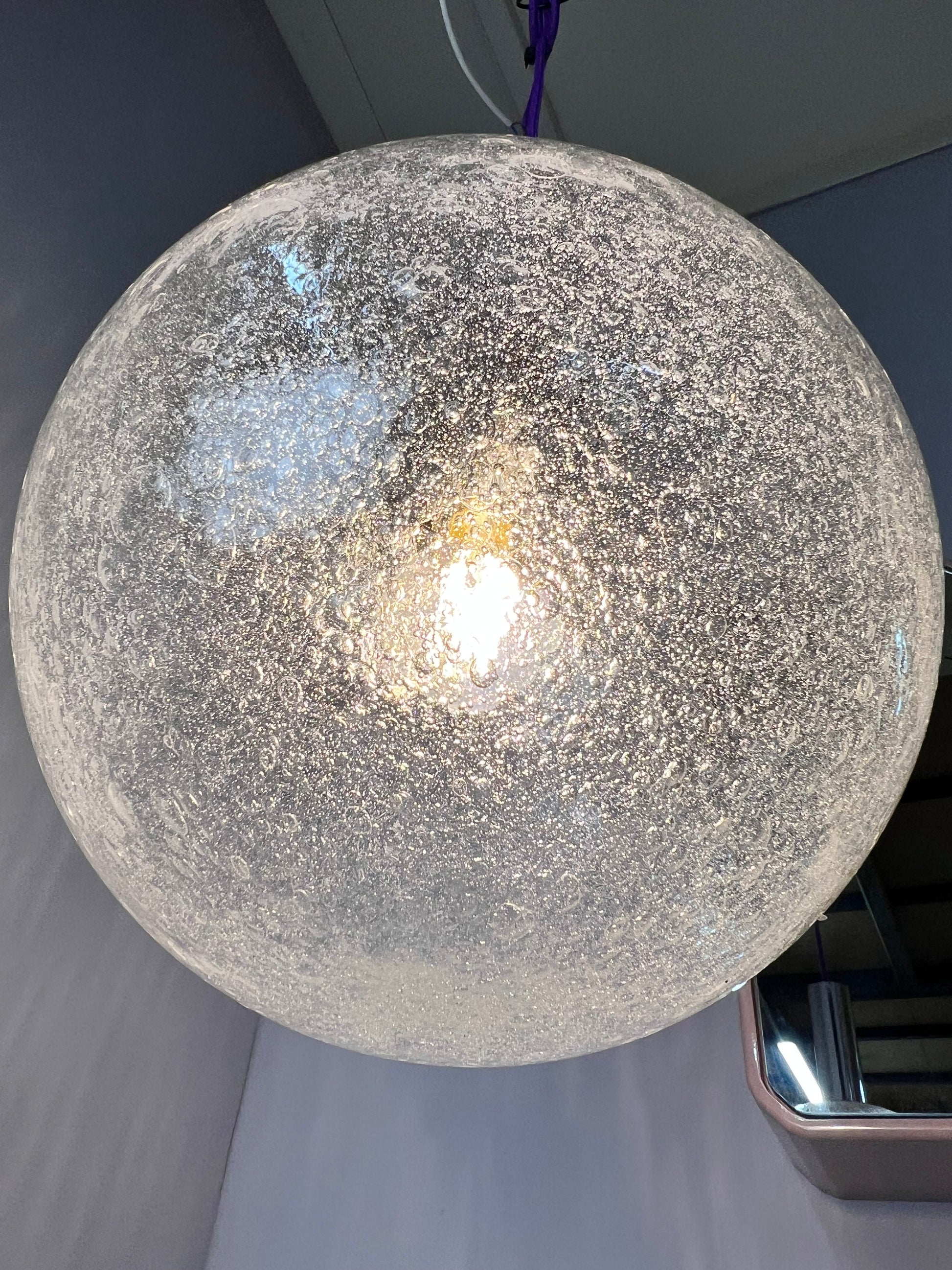 Hängelampe Größe L Einschlussglas Chrom von Doria