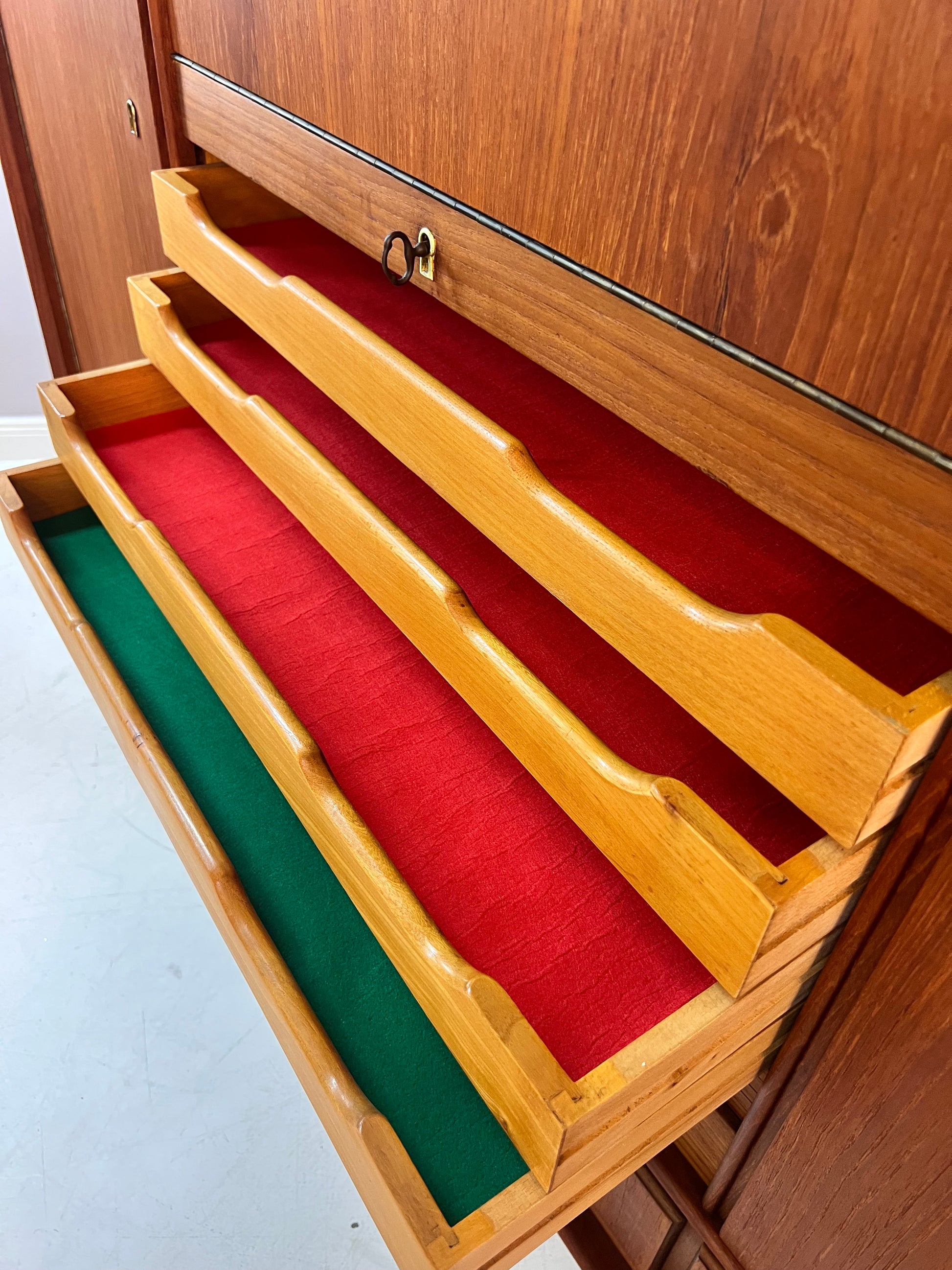 Highboard Teak aus Dänemark