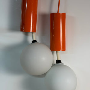 Set: 2x Hängelampe orange mit Opalglas Globus