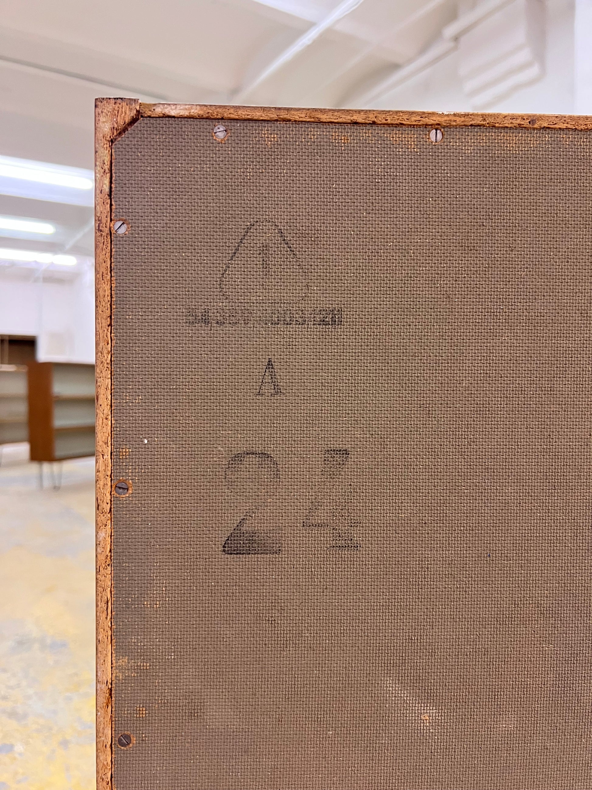 Regal auf Hairpinlegs von Hellerau