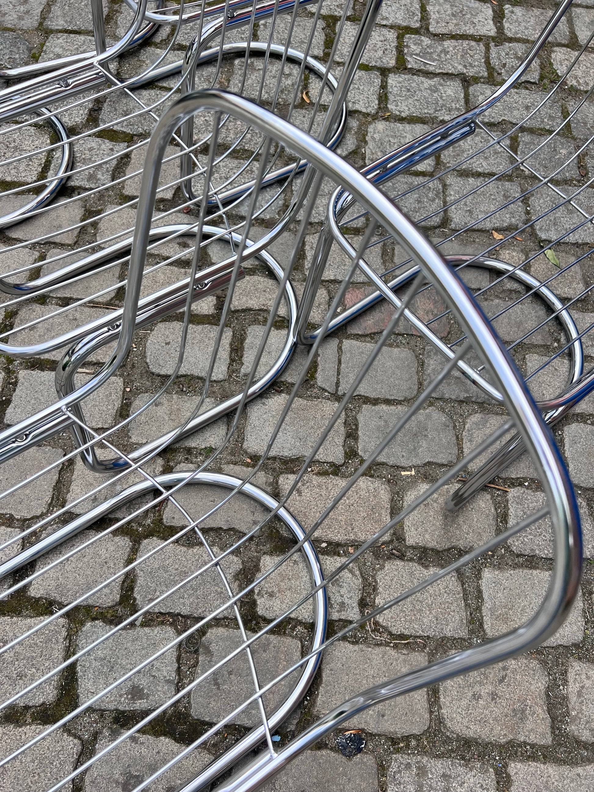 Freischwinger Chrom von Gastone Rinaldi