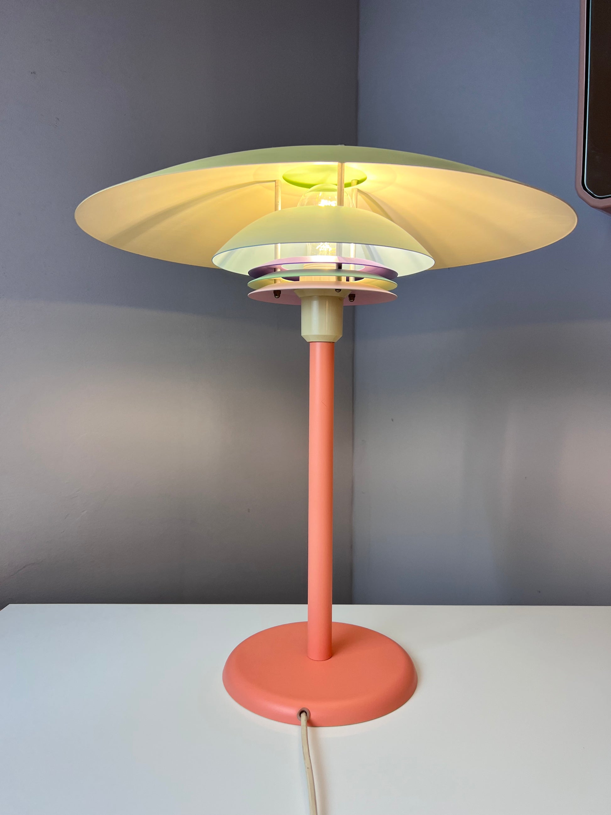 Tischlampe neu lackiert peach gelb