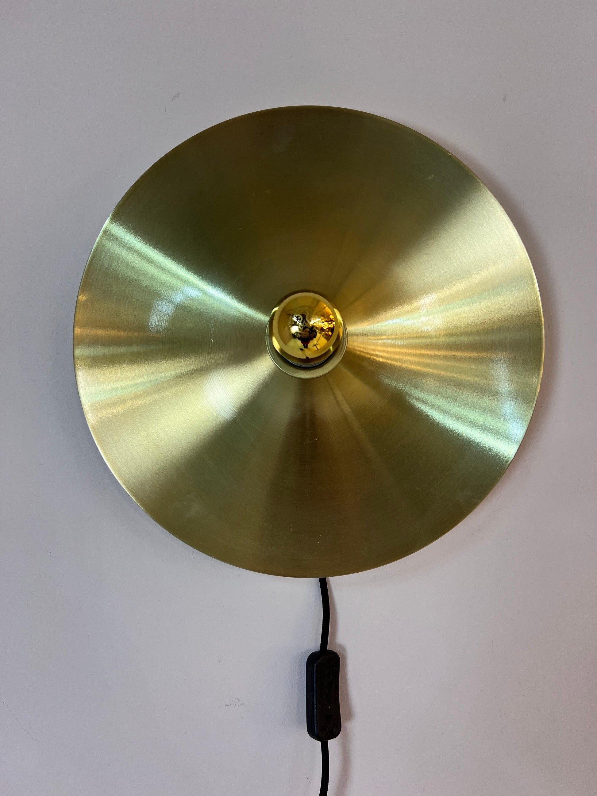 Wandlampe Diskus von STAFF