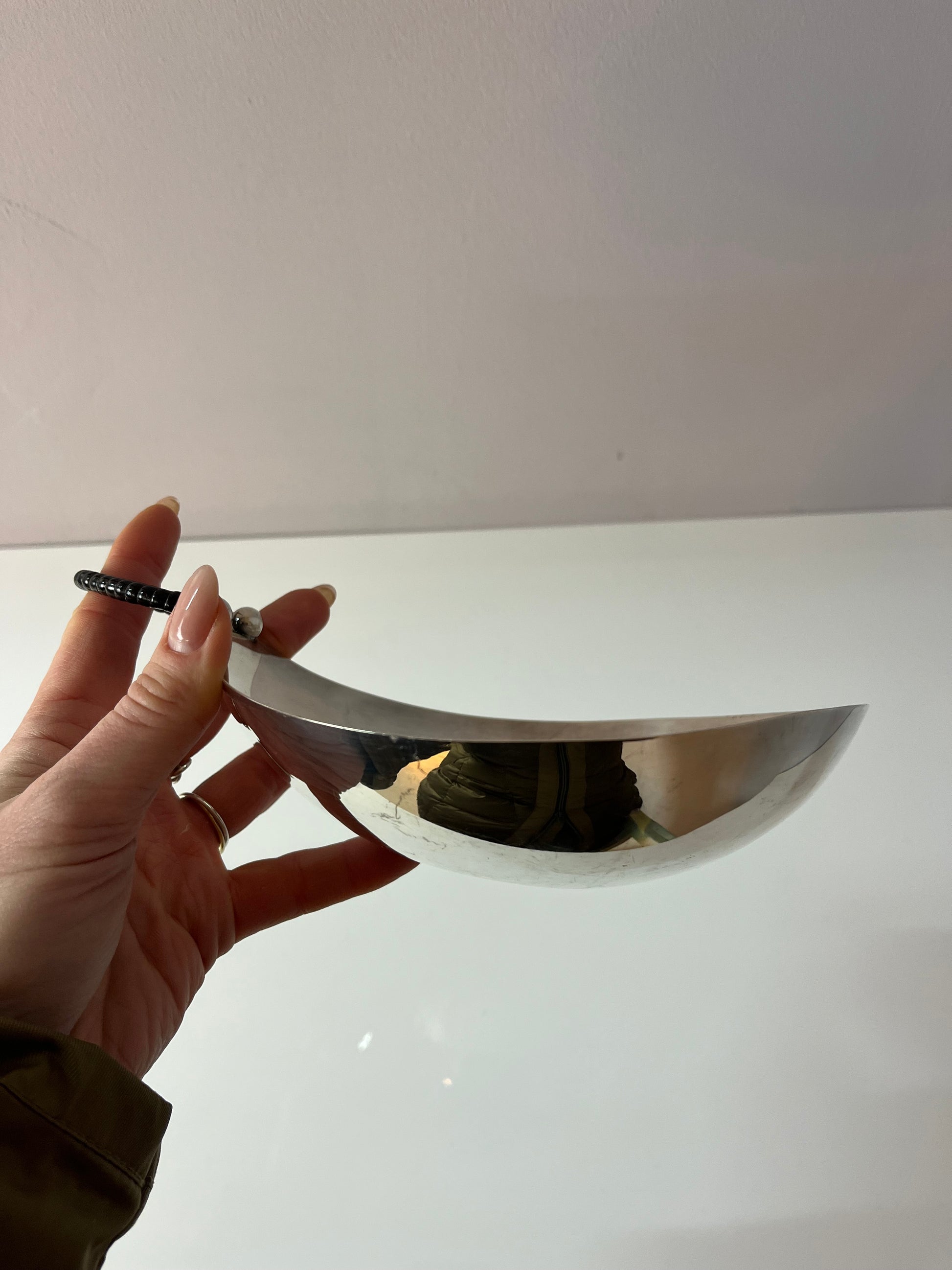 Schale mit Griff versilbert
