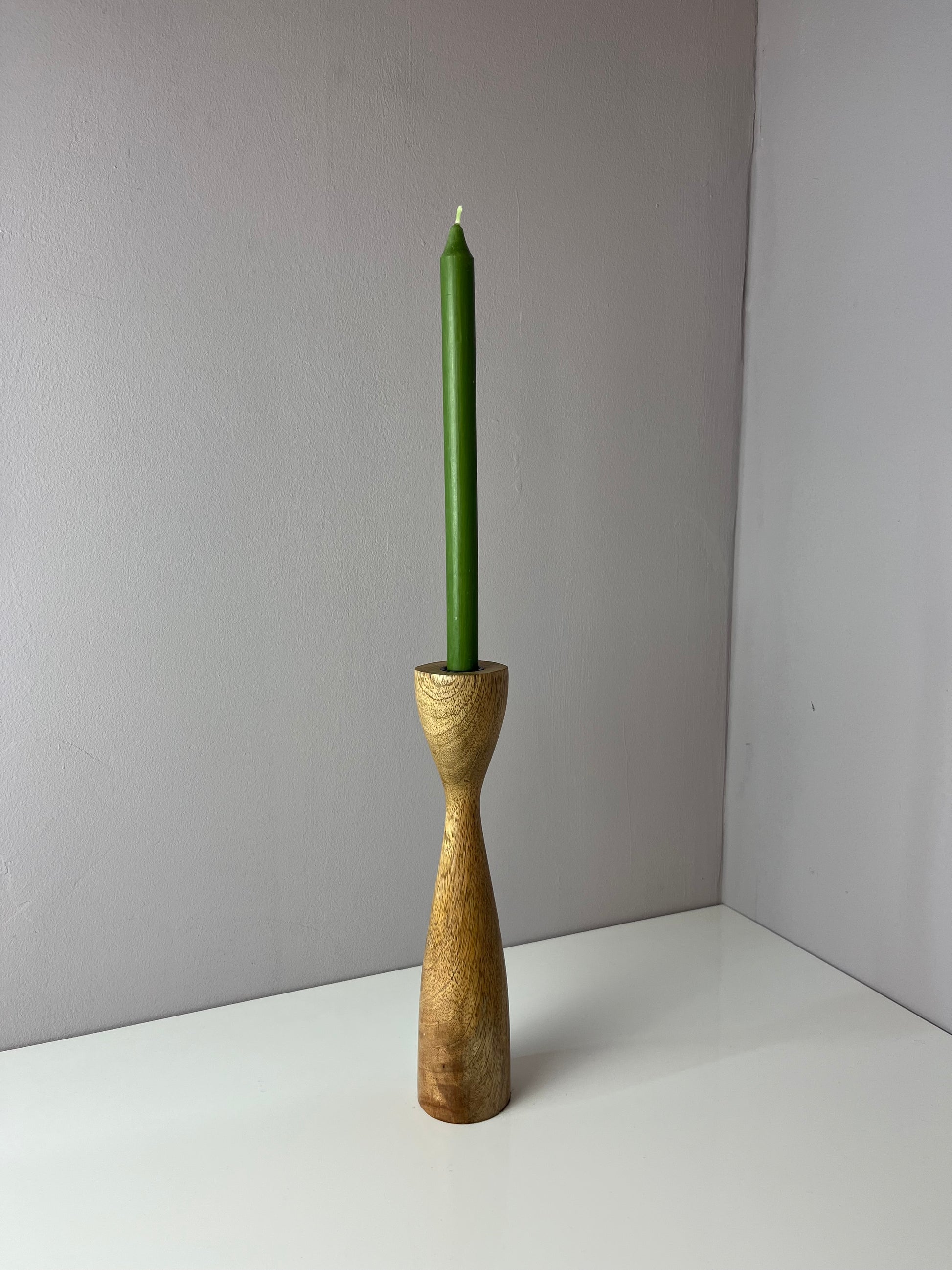 Hoher Kerzenständer Holz