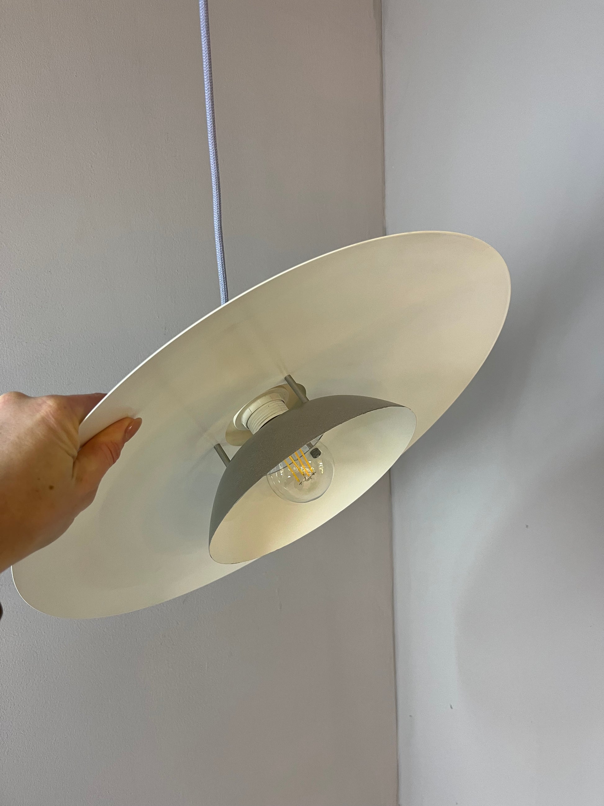Lamellenlampe weiß silber von Design Light